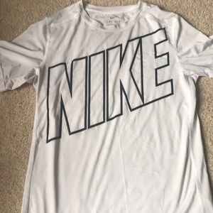 Nike boys Dri Fit t shirt